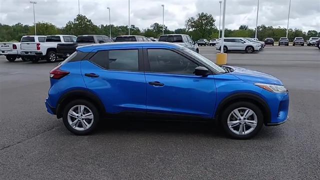 2022 Nissan Kicks