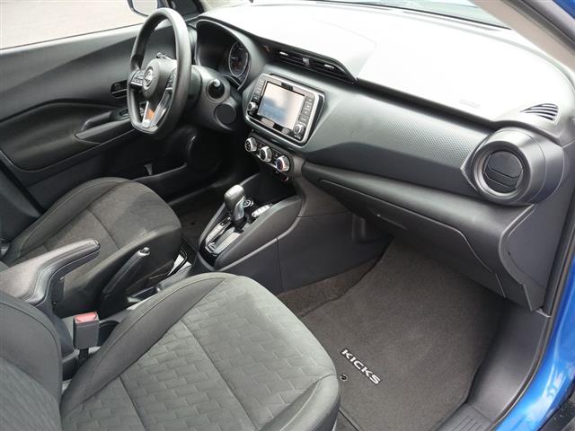 2022 Nissan Kicks