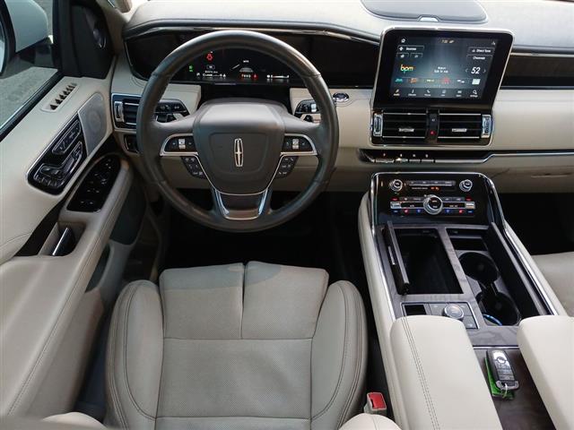 2020 LINCOLN Navigator