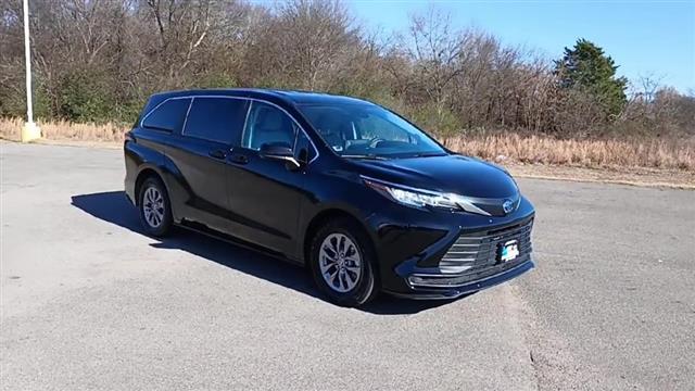 2023 Toyota Sienna