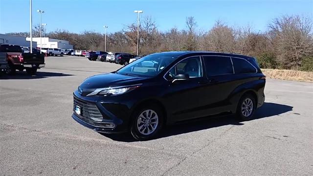 2023 Toyota Sienna
