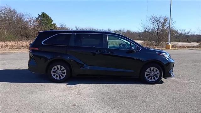 2023 Toyota Sienna