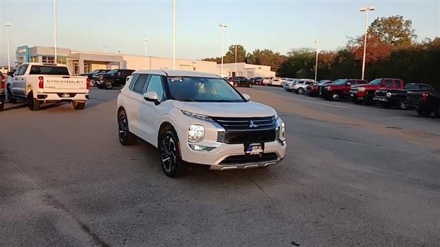 2024 Mitsubishi Outlander