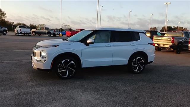 2024 Mitsubishi Outlander