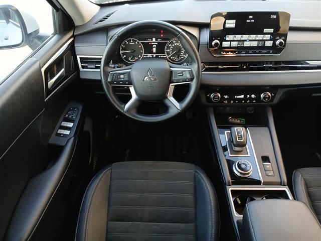 2024 Mitsubishi Outlander