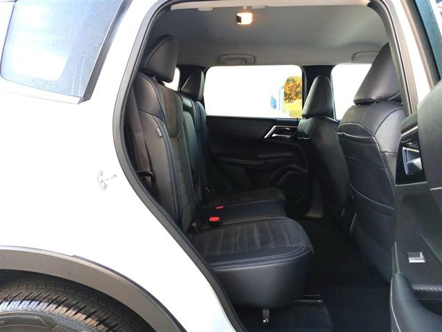 2024 Mitsubishi Outlander