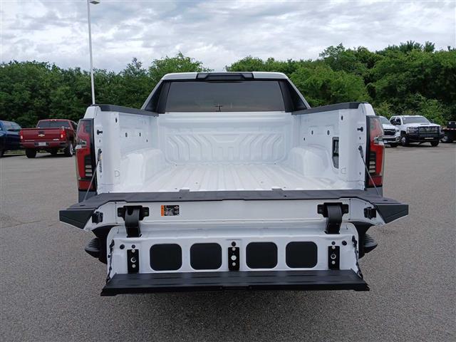 2025 Chevrolet Silverado EV