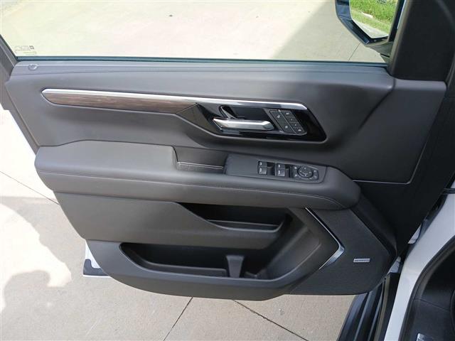 2025 Chevrolet Suburban
