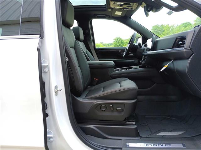 2025 Chevrolet Suburban