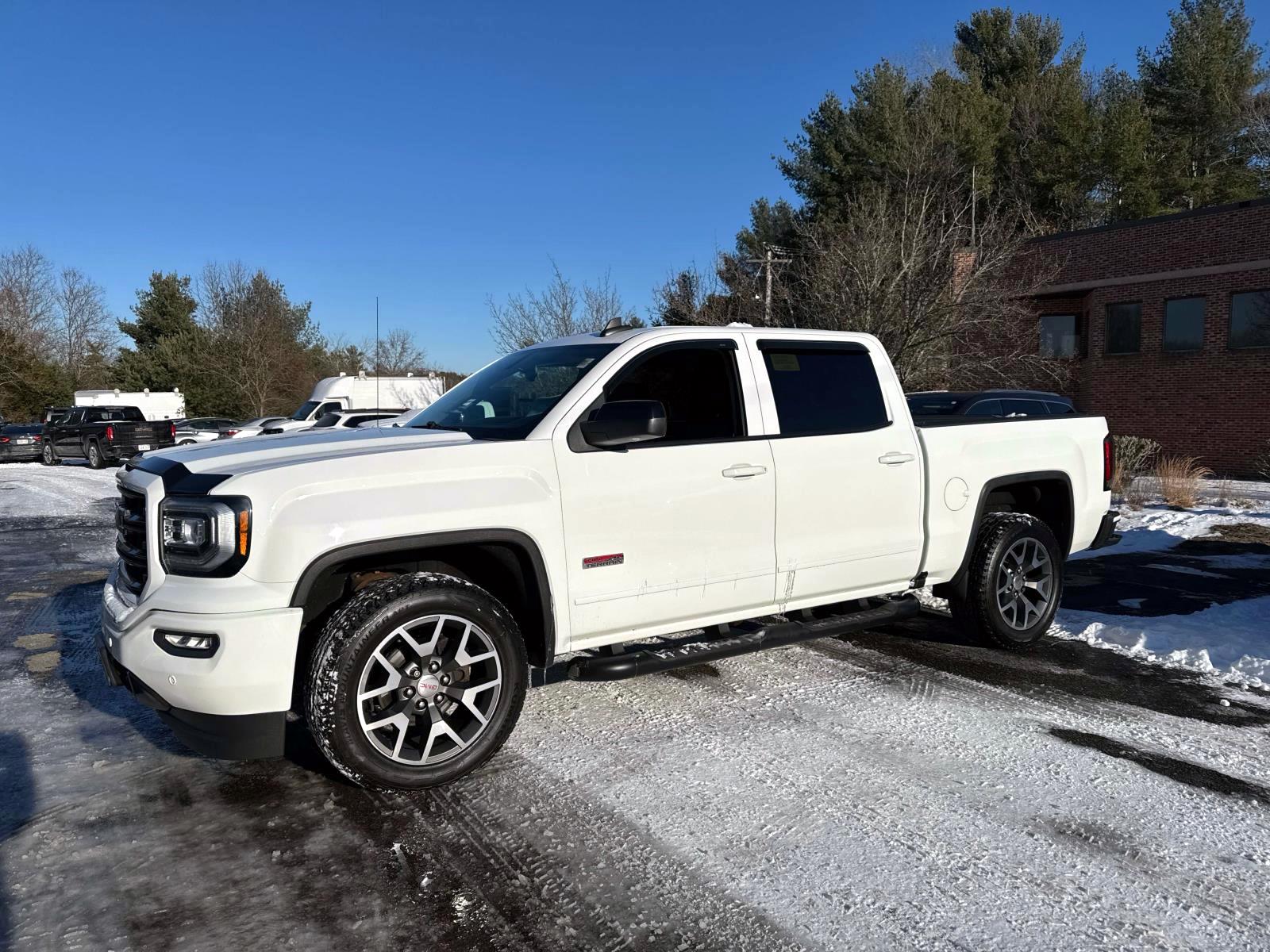 2017 GMC Sierra 1500 SLT's photo