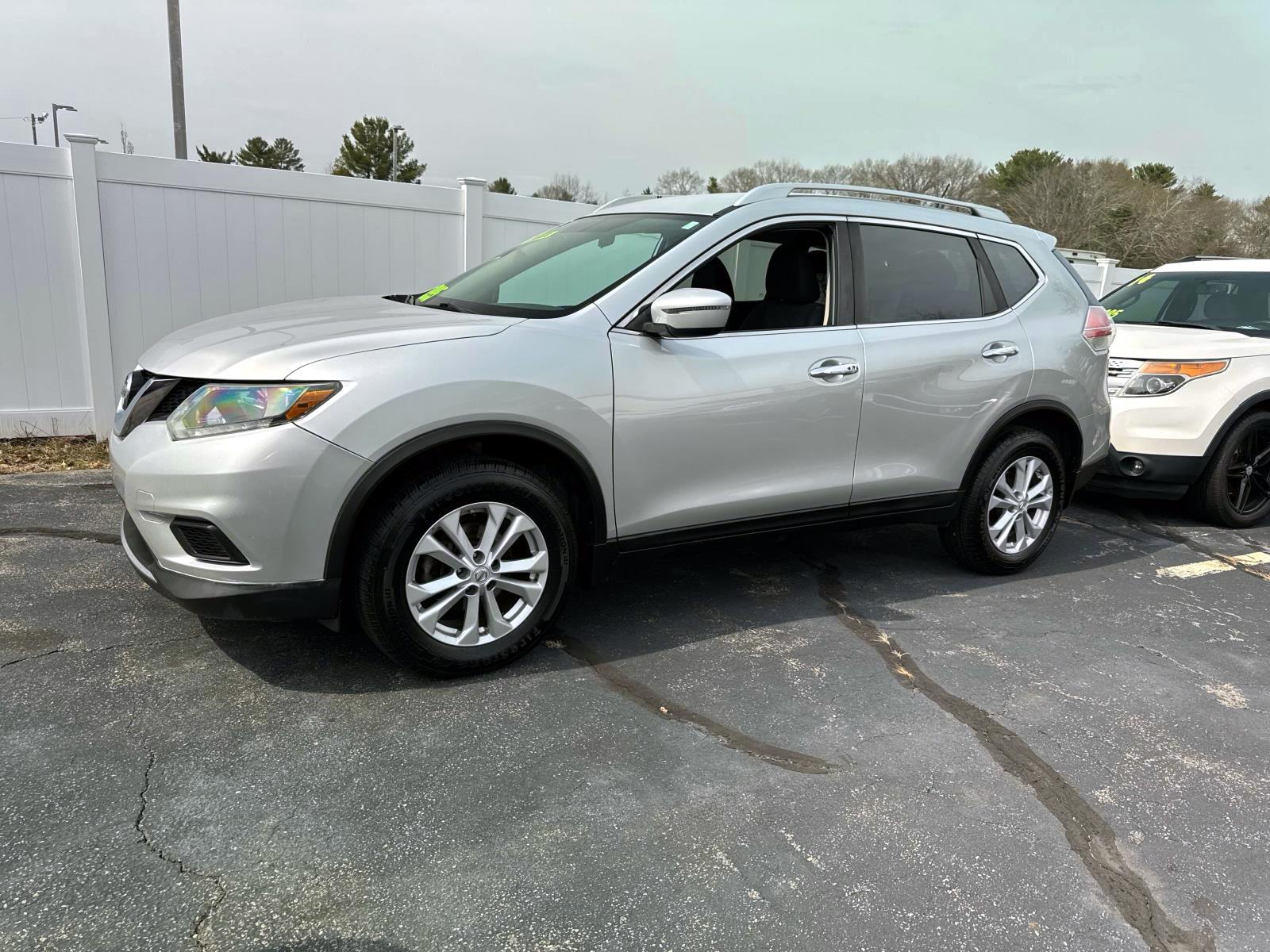 2016 Nissan Rogue SV