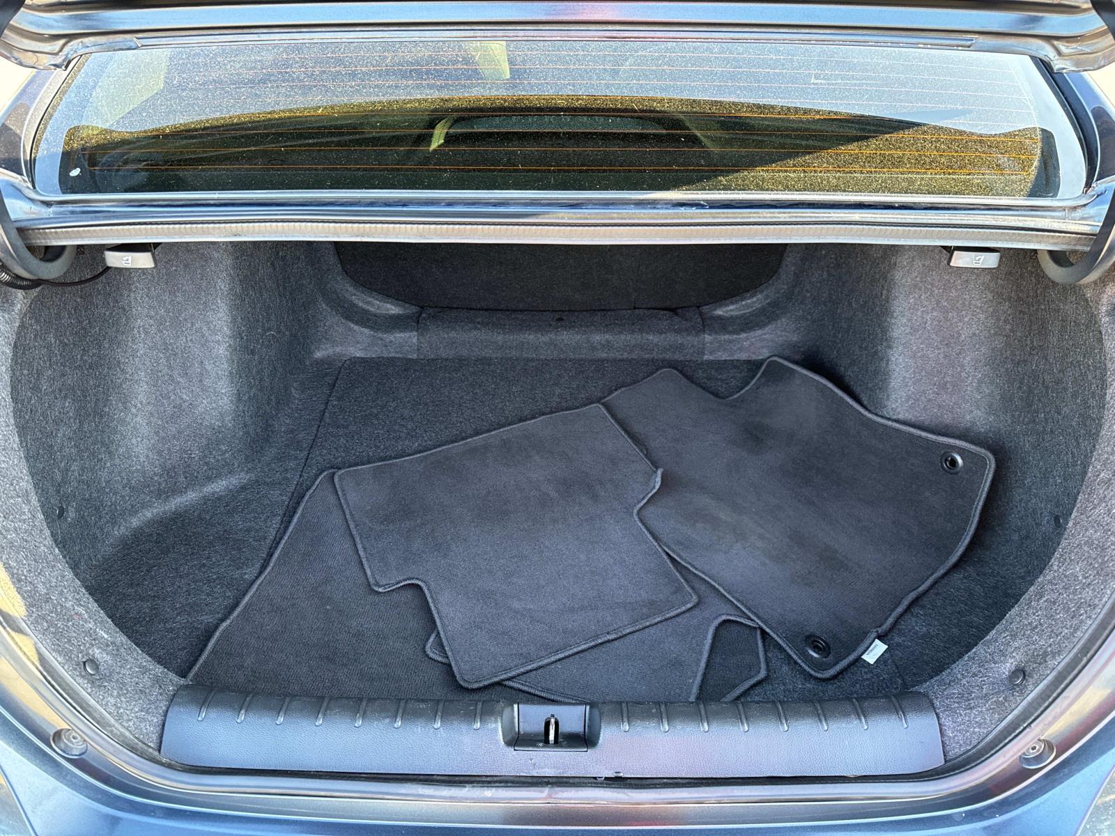 2022 Honda Insight Touring CVT photo