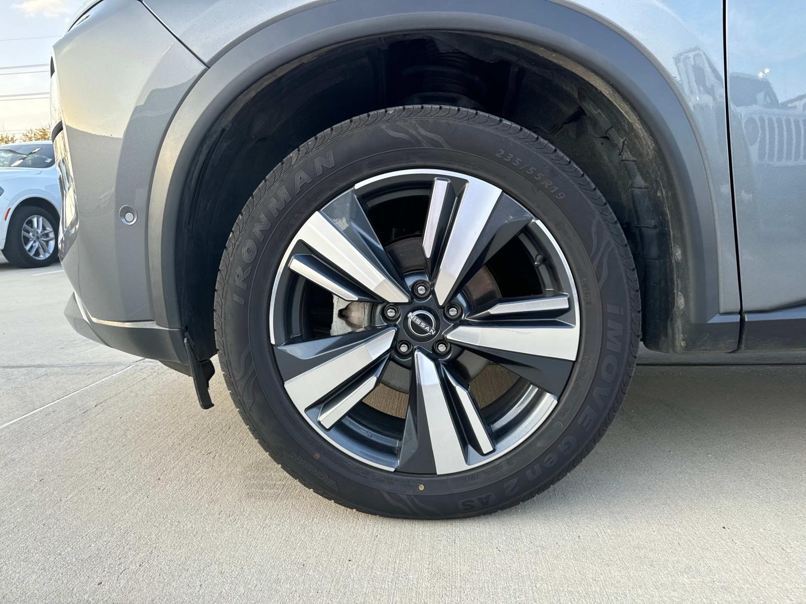 2023 Nissan Rogue AWD SL photo