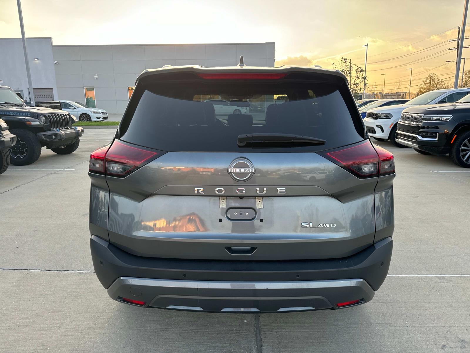 2023 Nissan Rogue AWD SL photo