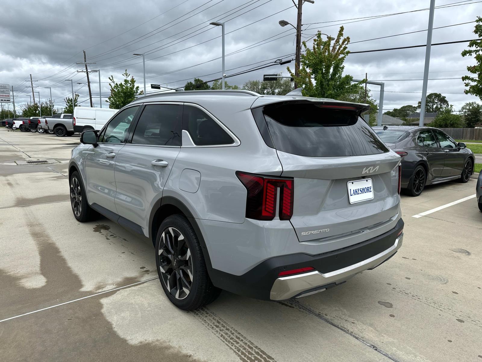 2024 Kia Sorento SX FWD photo
