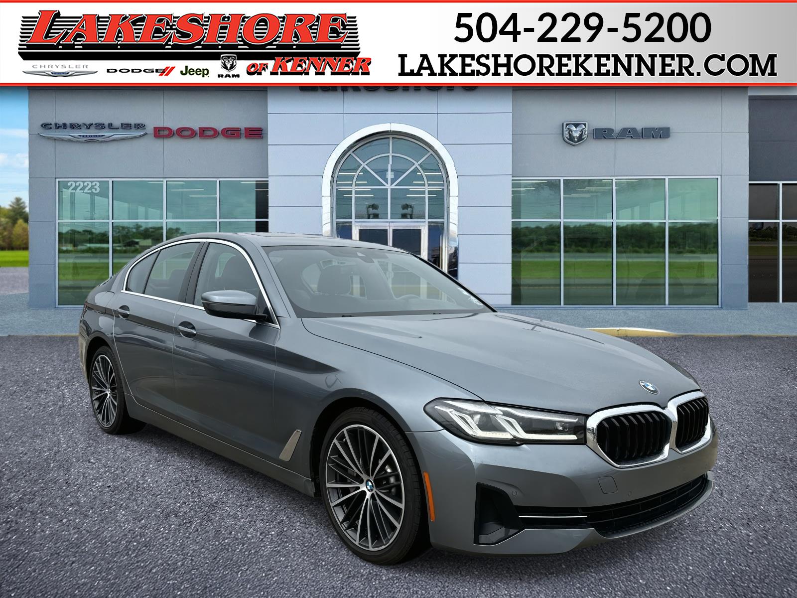 2022 BMW 5-Series 530i Sedan photo