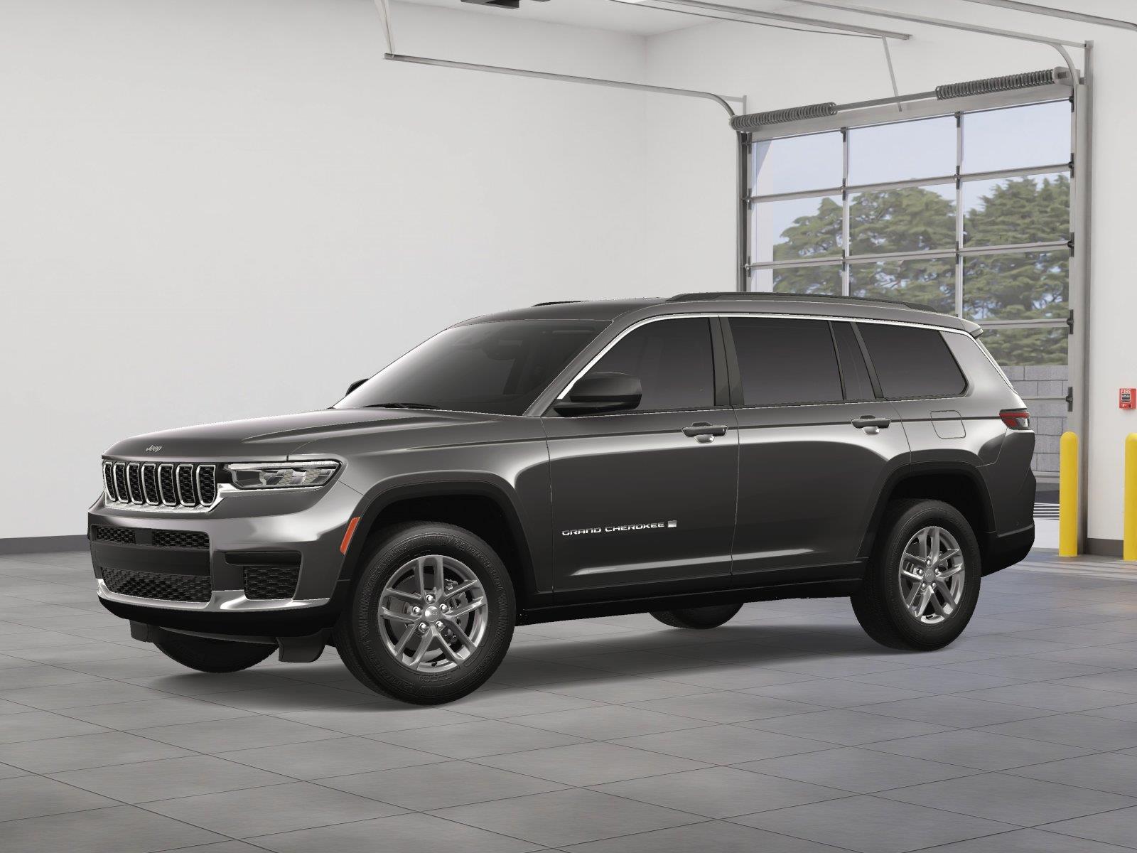 2025 Jeep Grand Cherokee L Laredo photo