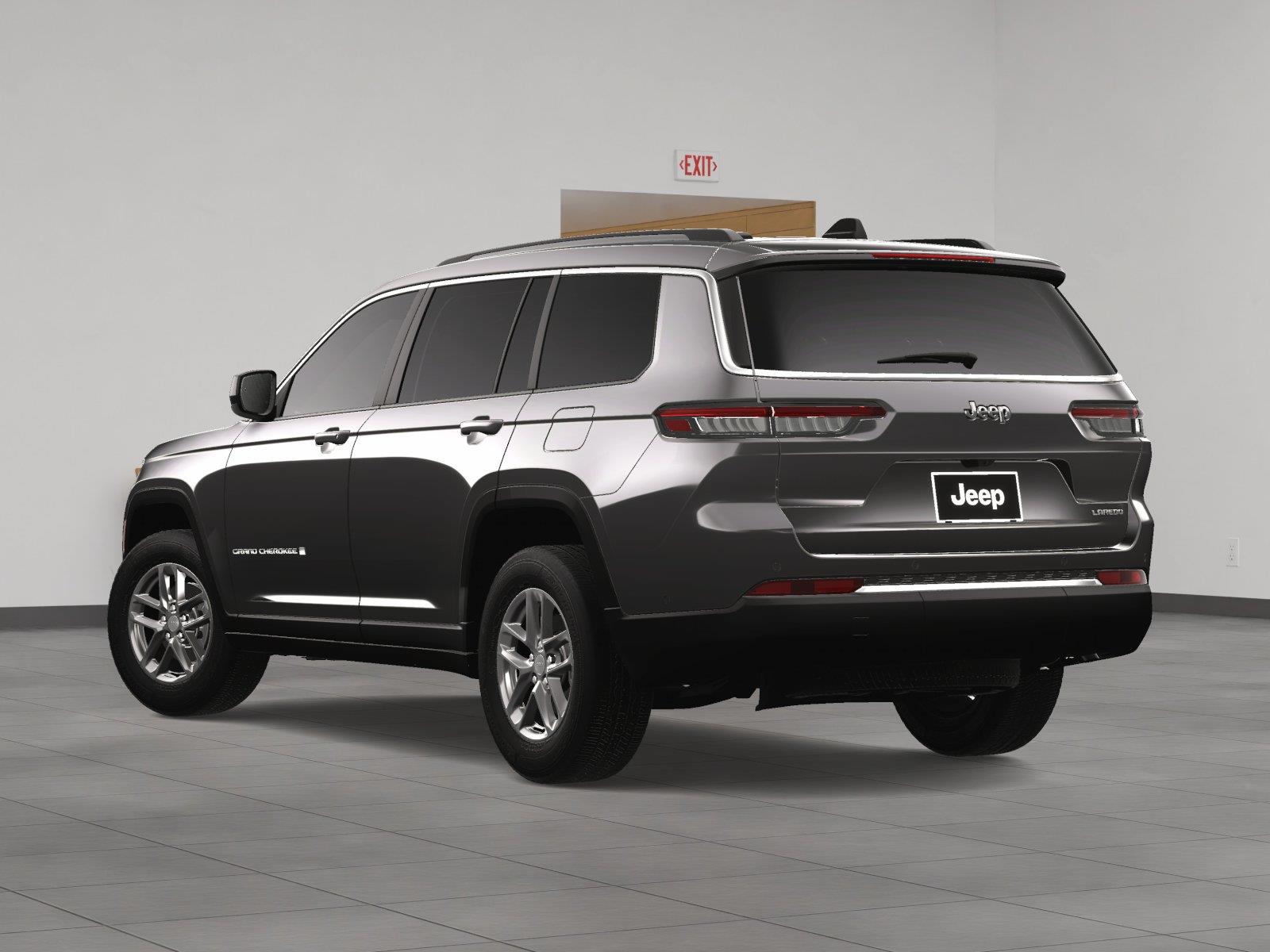 2025 Jeep Grand Cherokee L Laredo photo