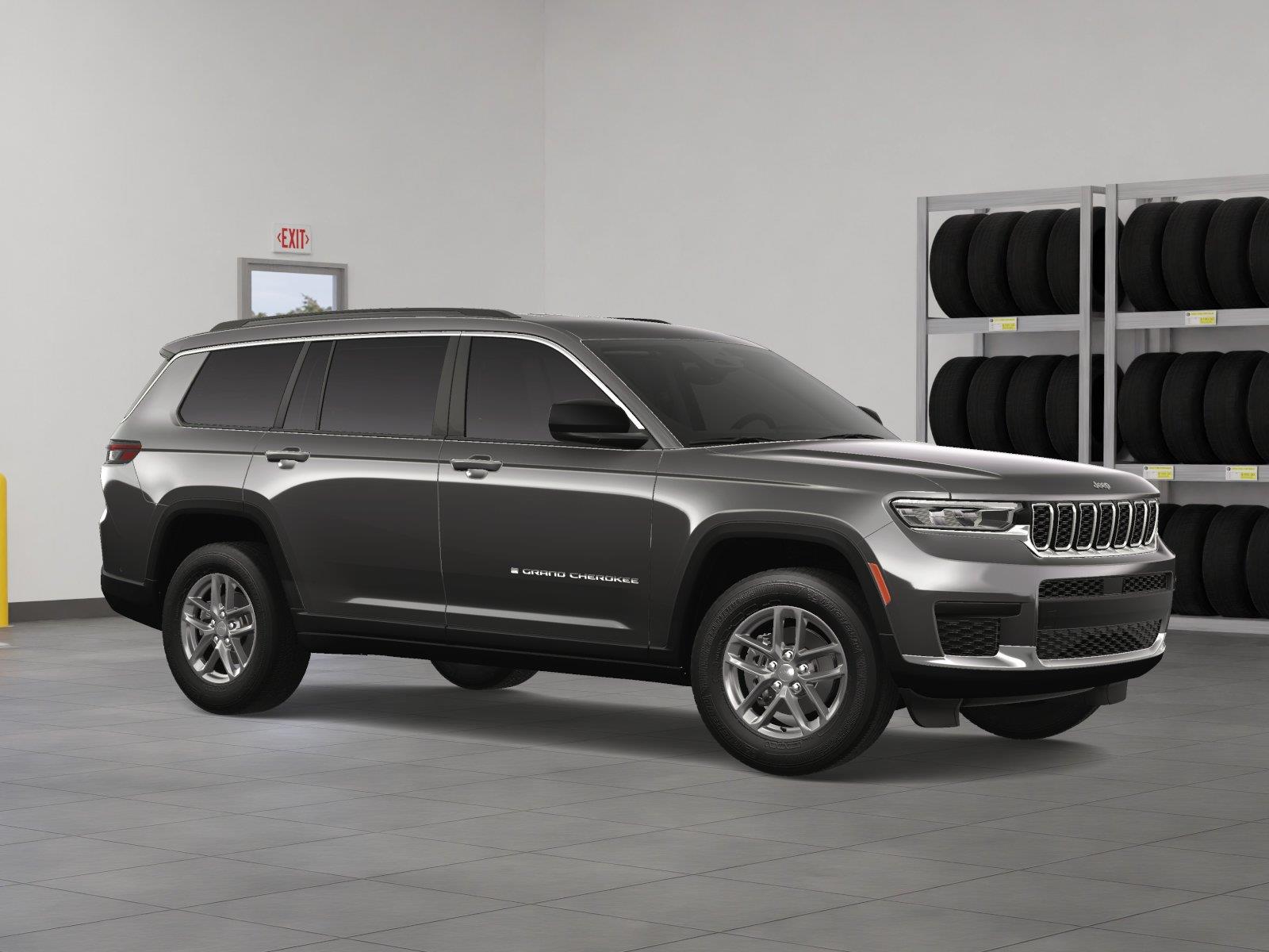 2025 Jeep Grand Cherokee L Laredo photo