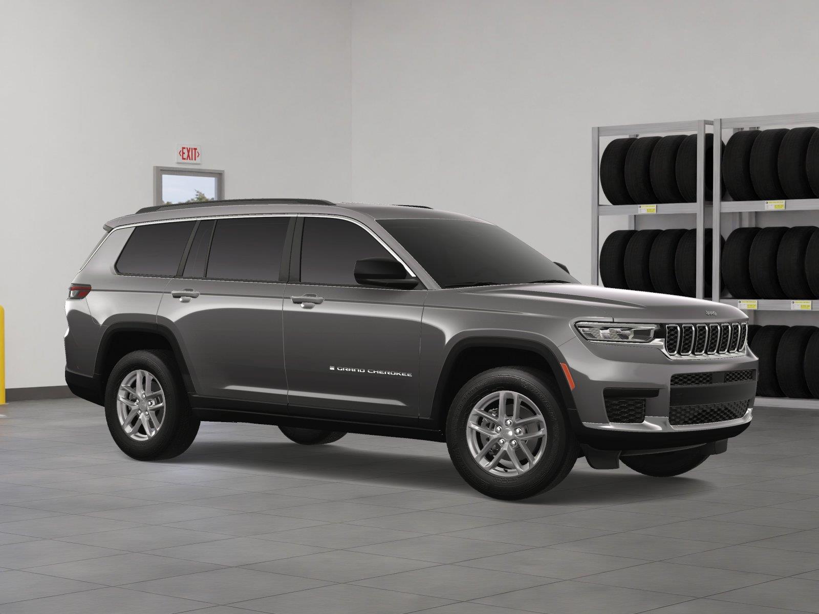 2025 Jeep Grand Cherokee L Laredo photo