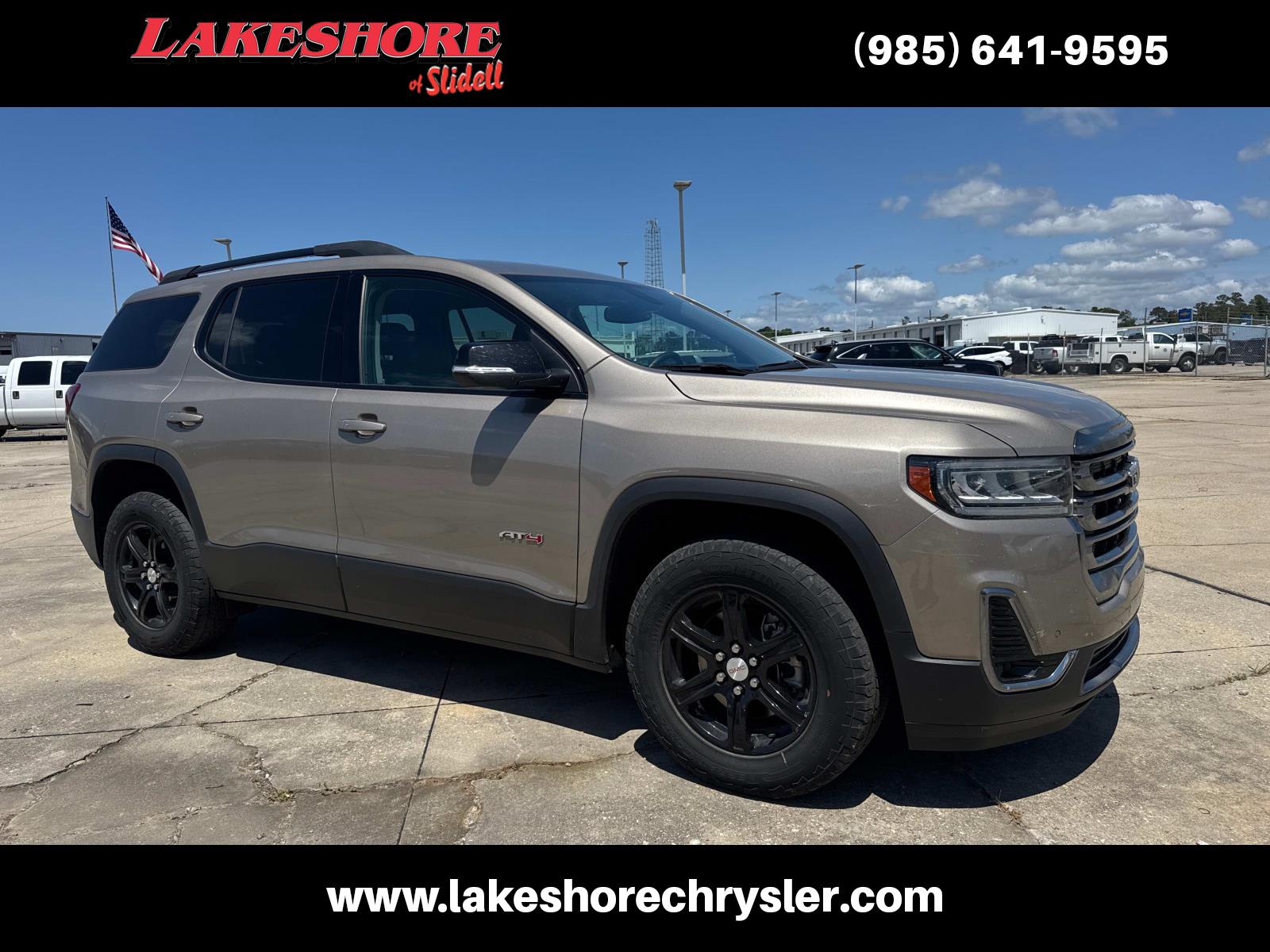 2023 GMC Acadia AWD 4dr AT4 photo