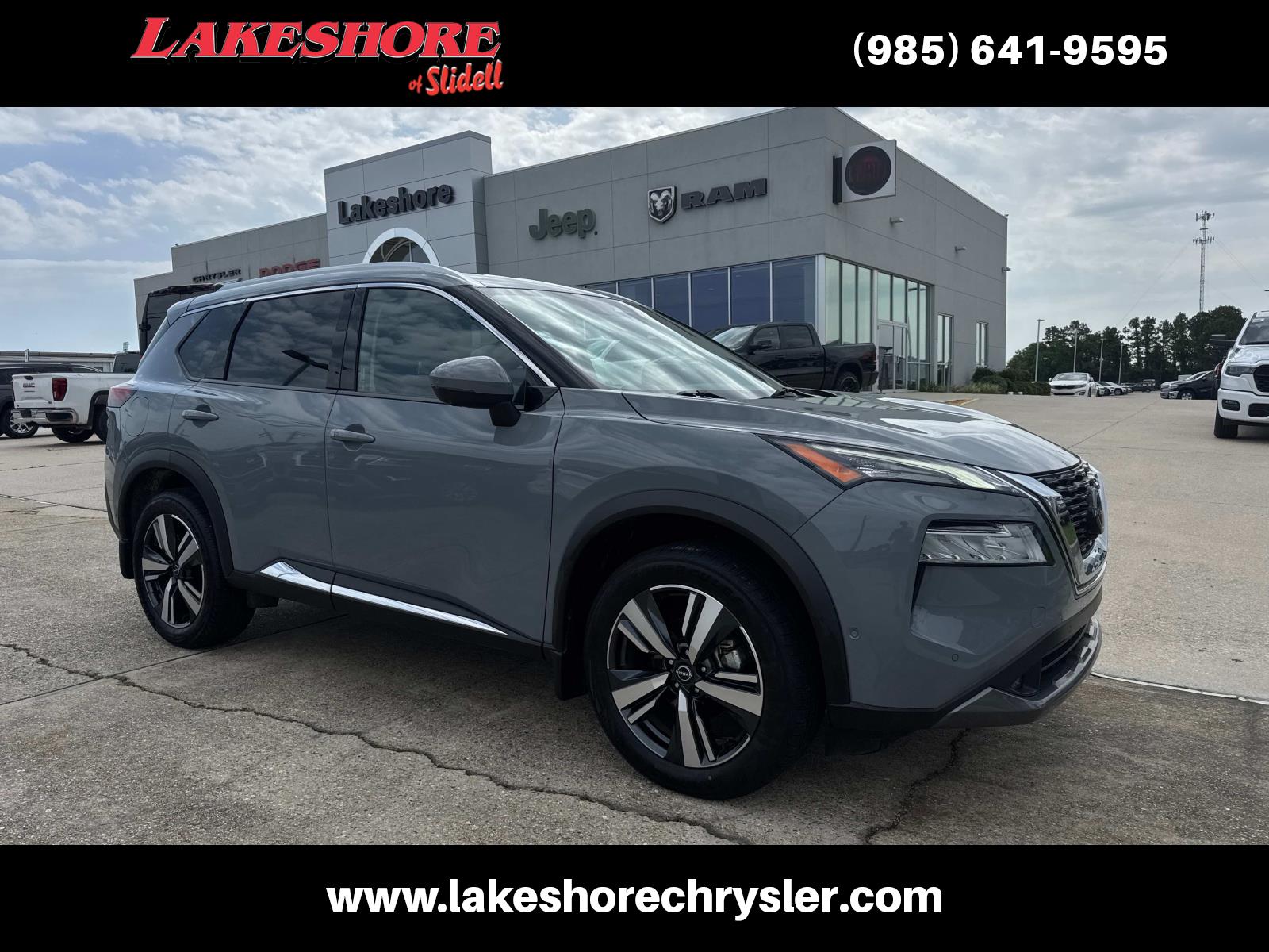 2022 Nissan Rogue FWD SL photo