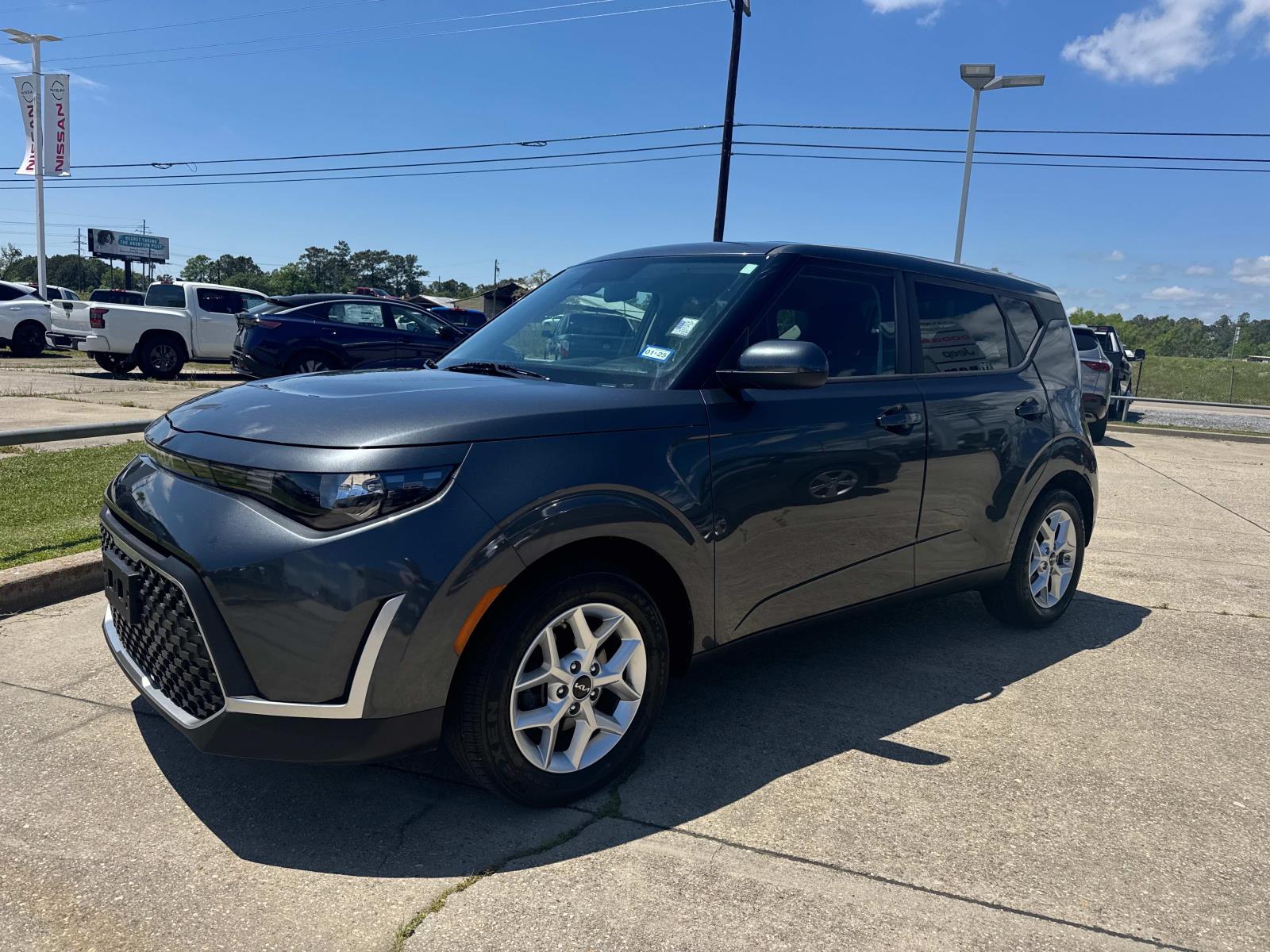 2023 Kia Soul LX IVT photo