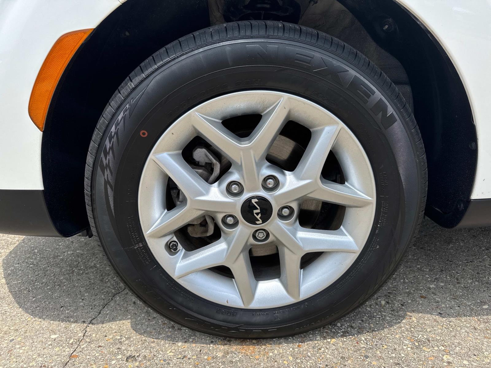 2024 Kia Soul LX IVT photo