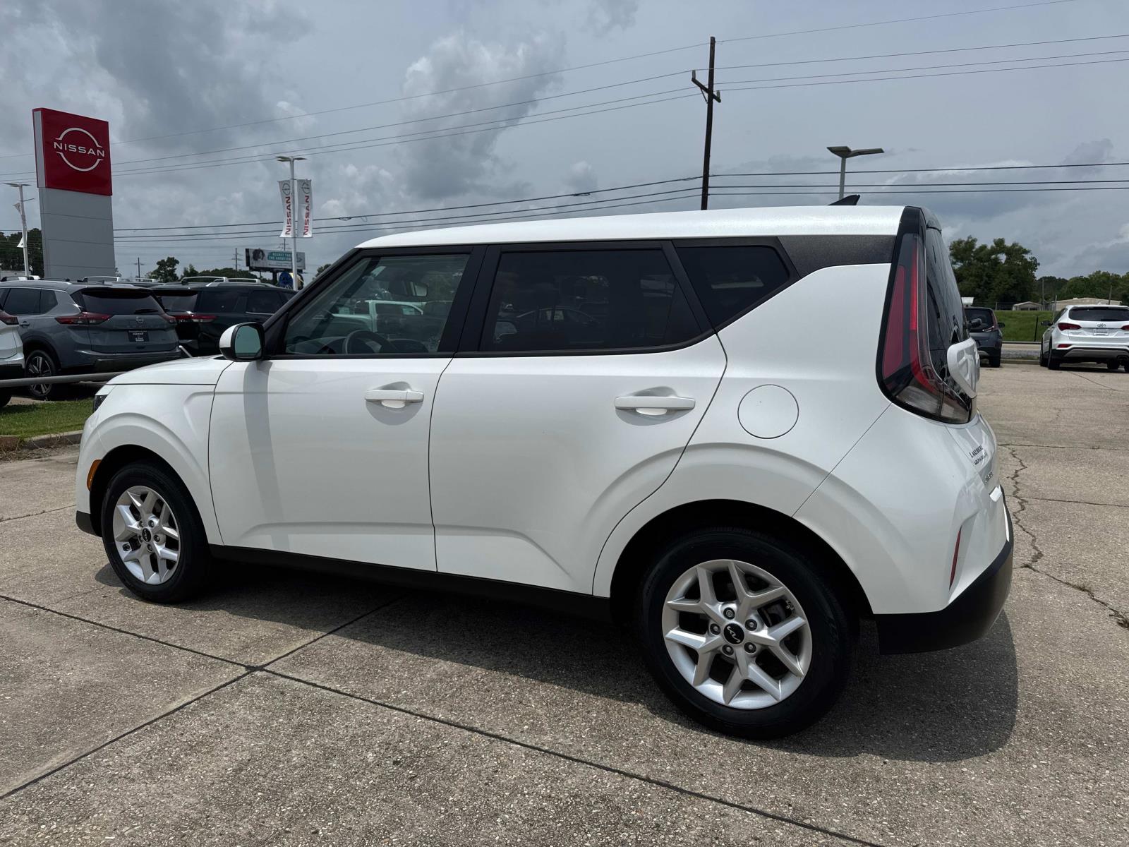2024 Kia Soul LX IVT photo