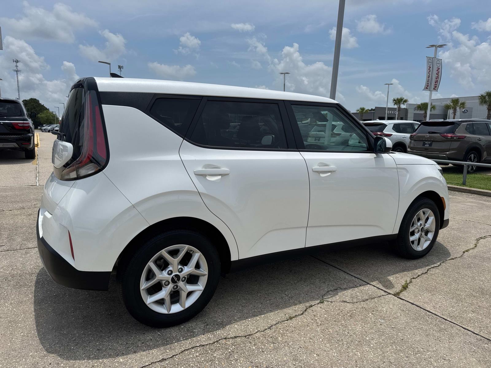 2024 Kia Soul LX IVT photo