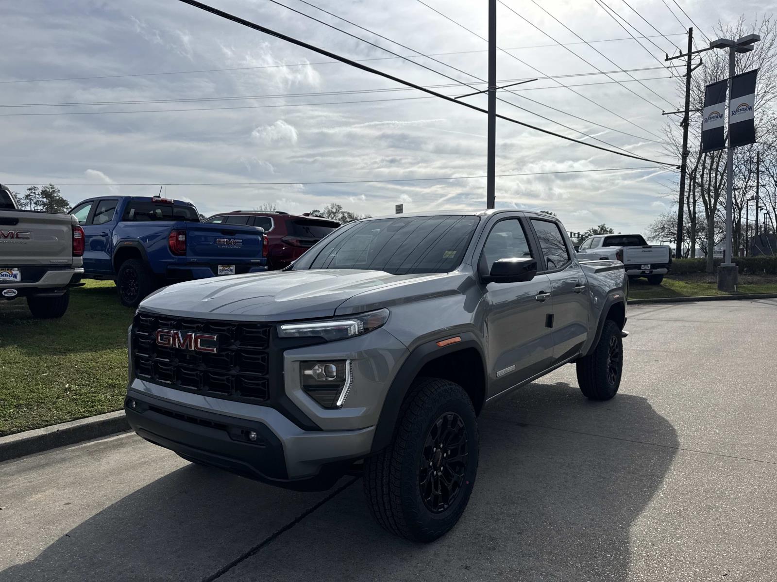 View vehicle photo 3