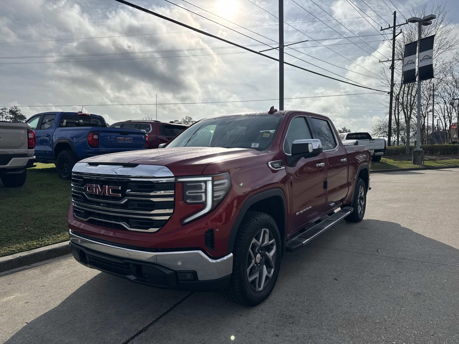 View vehicle photo 3