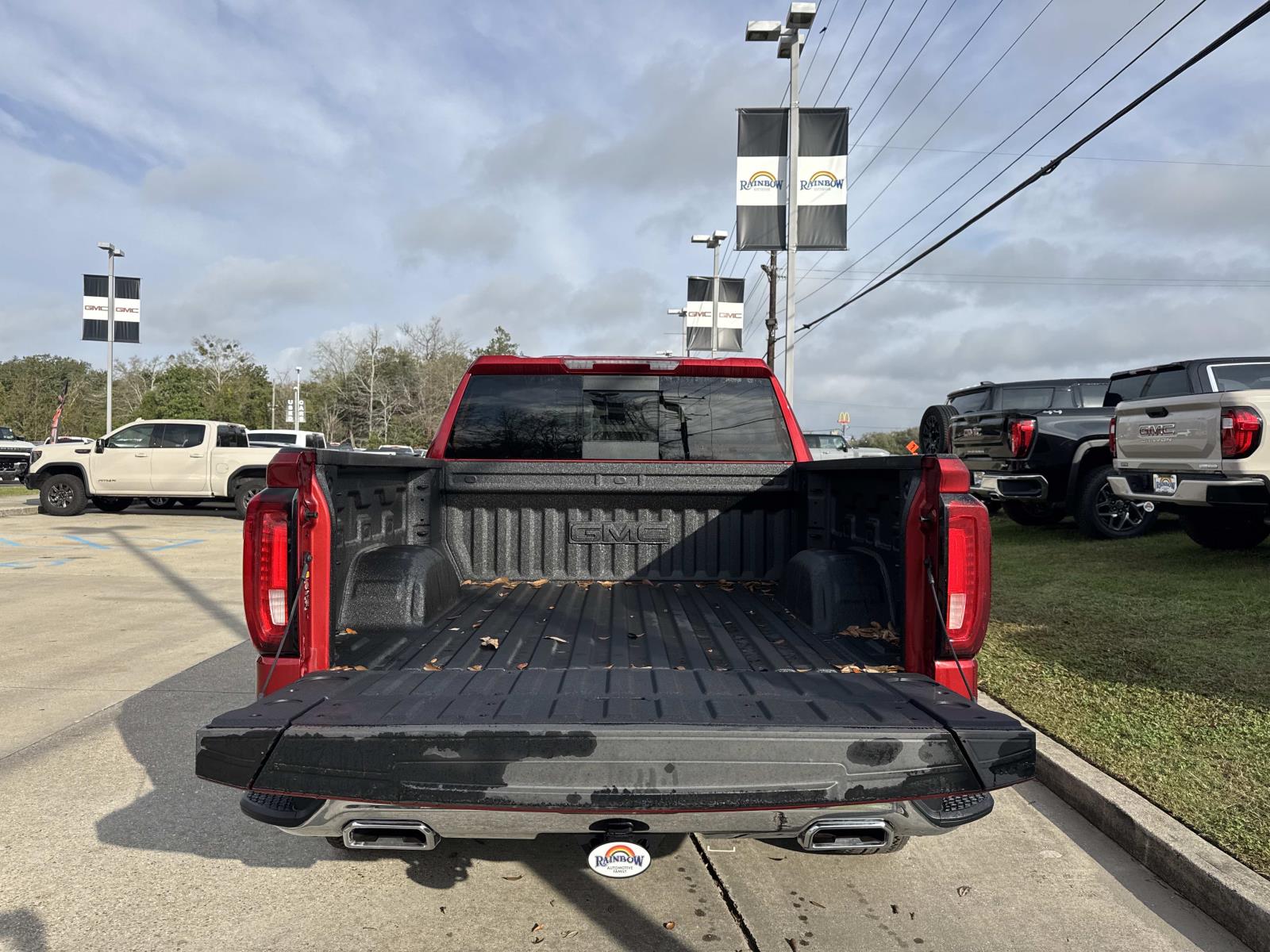 View vehicle photo 7