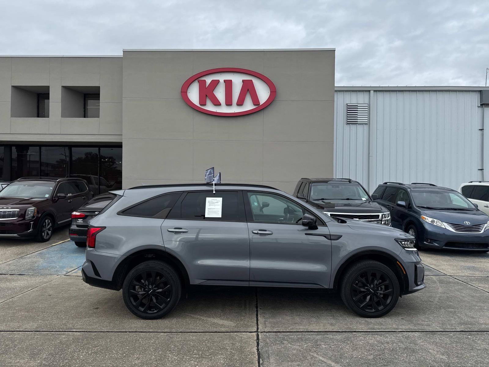 2022 Kia Sorento SX photo