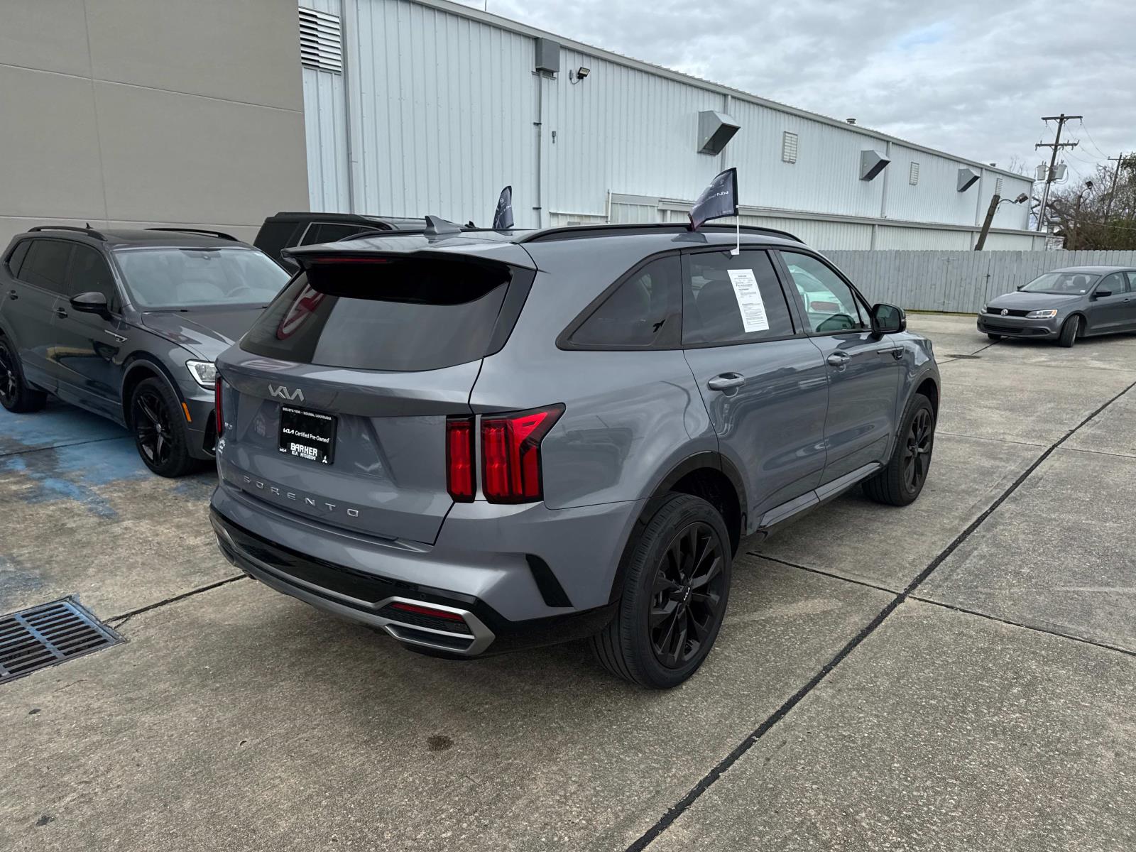 2022 Kia Sorento SX photo