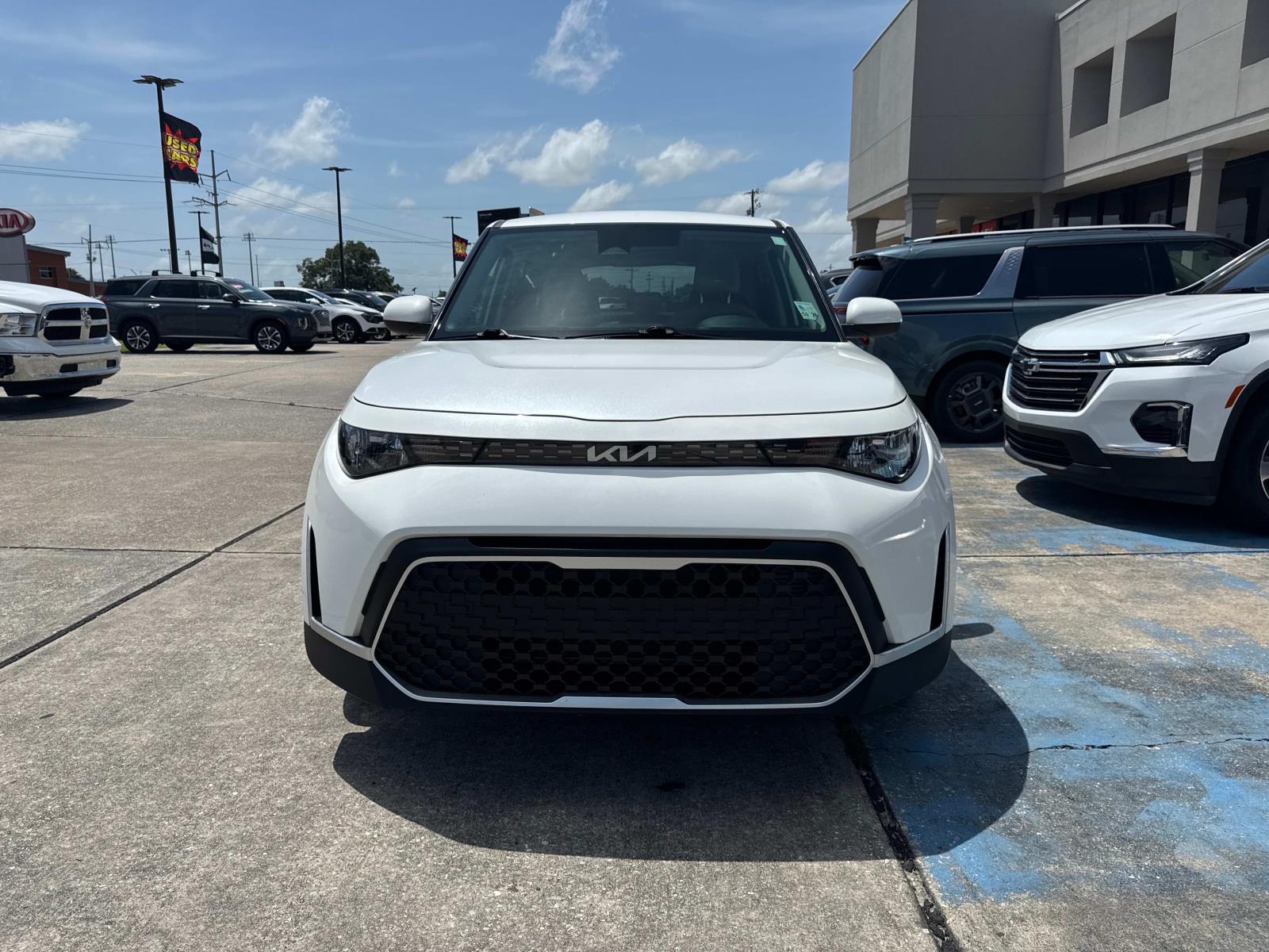 2024 Kia Soul LX IVT photo
