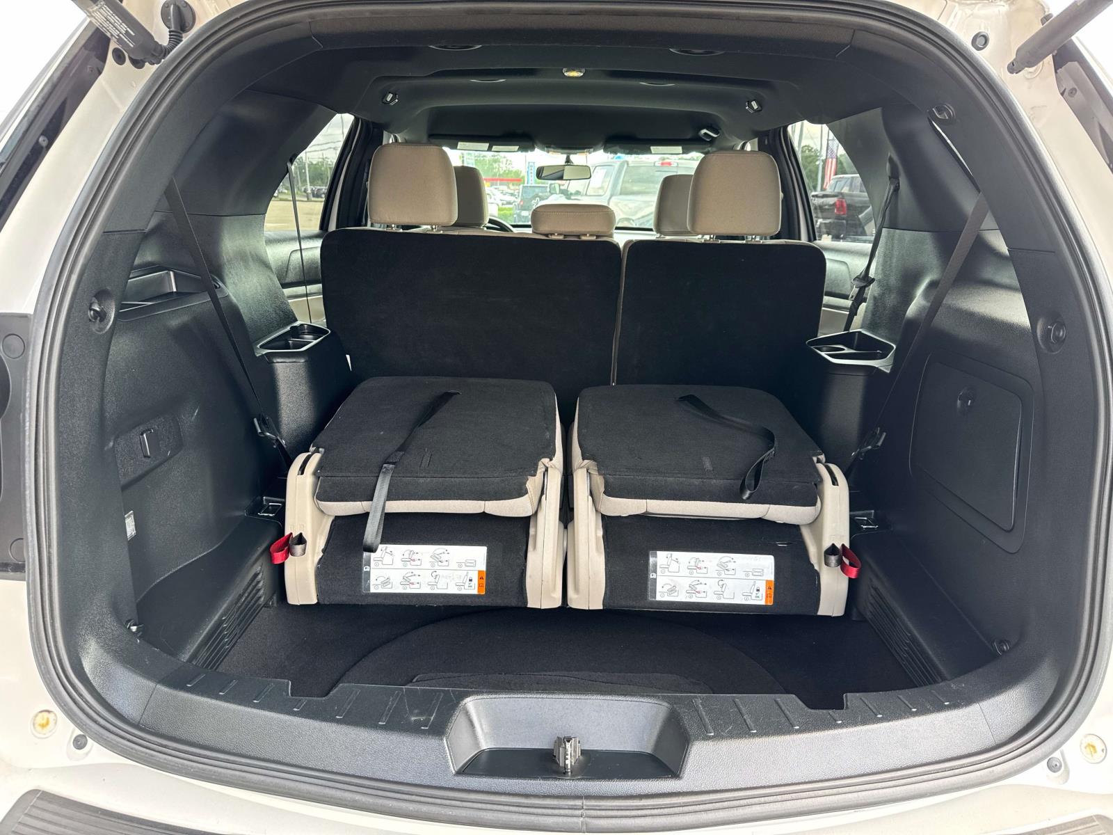 2019 Ford Explorer XLT FWD photo