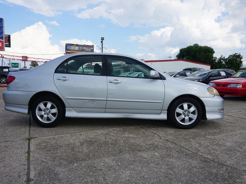 2006 Toyota Corolla CE photo