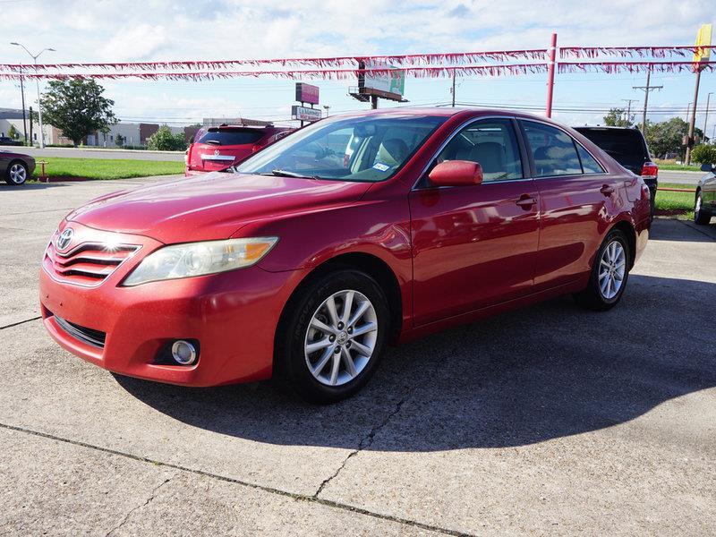 2011 Toyota Camry XLE V6 photo