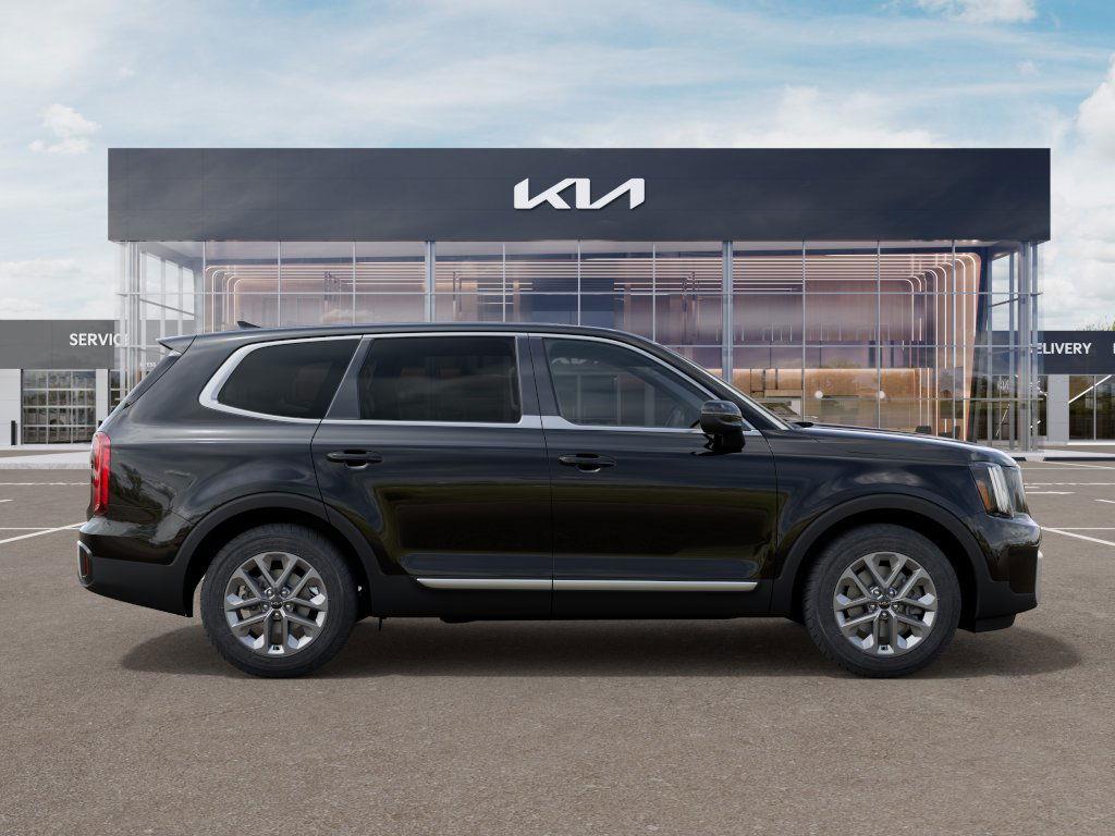 2025 Kia Telluride LX photo