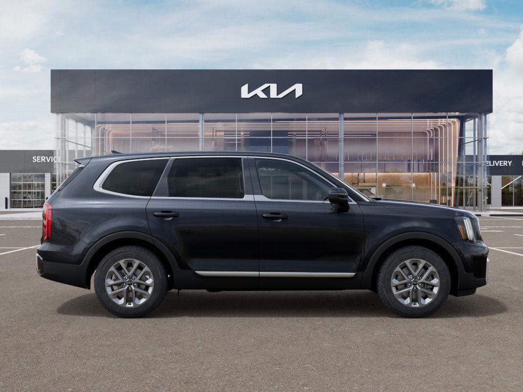 2025 Kia Telluride LX photo
