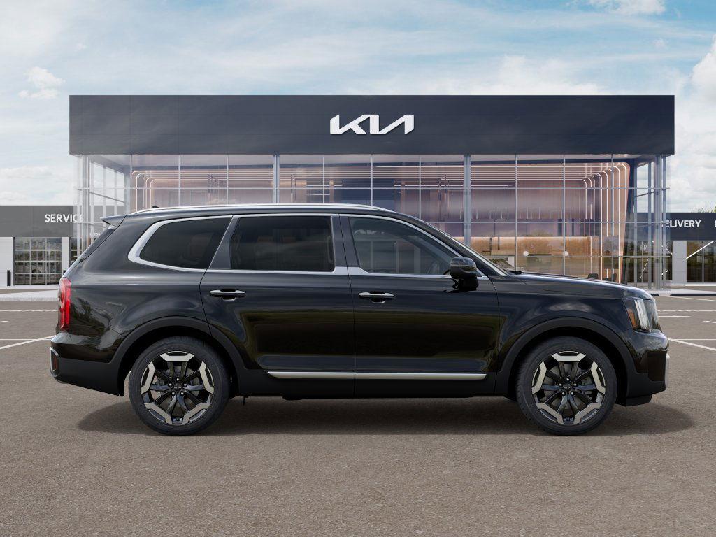 2025 Kia Telluride S photo