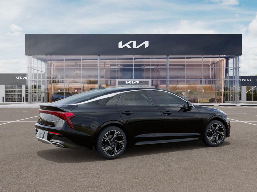 2025 Kia K5 GT-Line photo