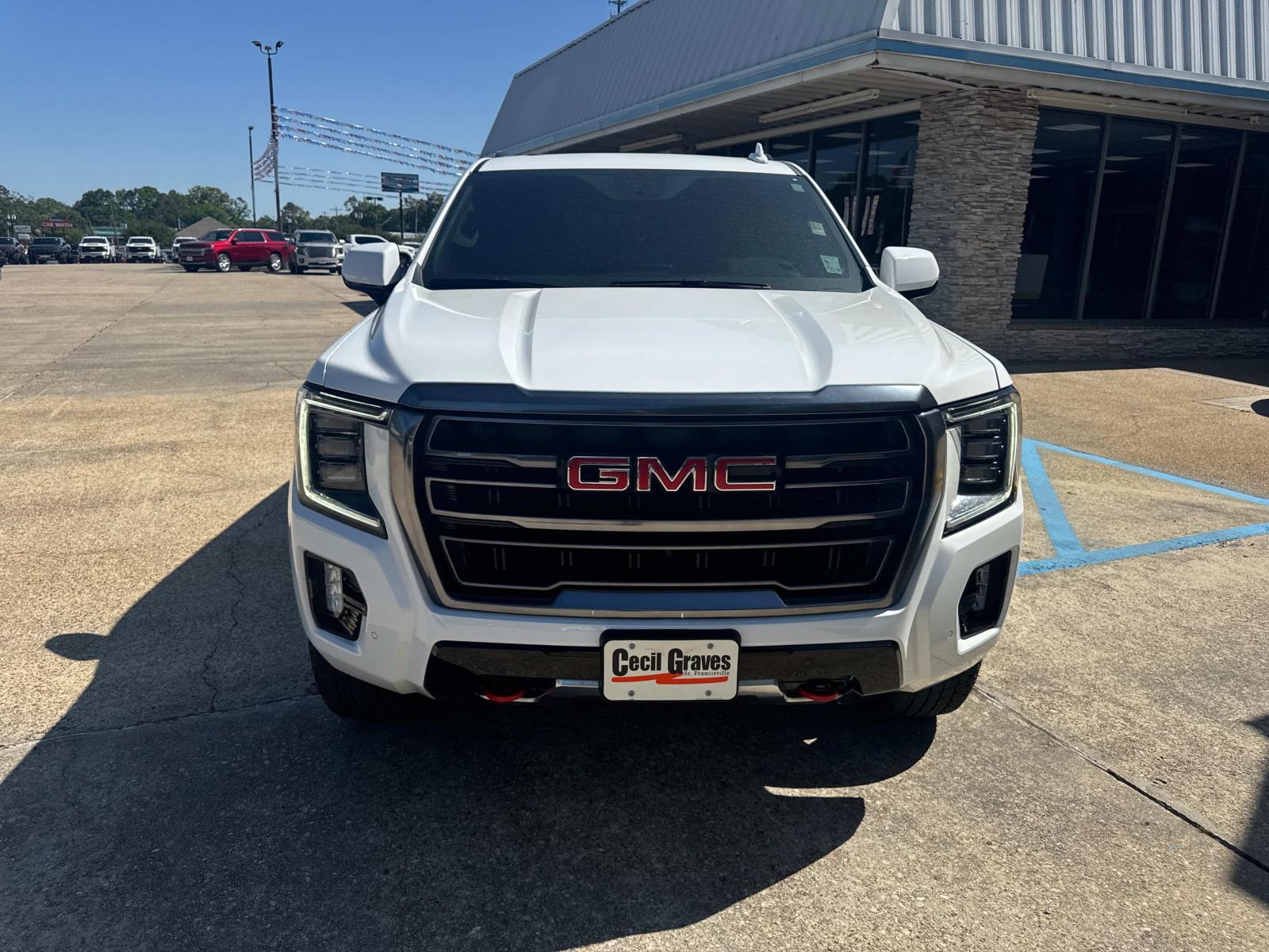 2024 GMC Yukon XL 4WD 4dr AT4 photo