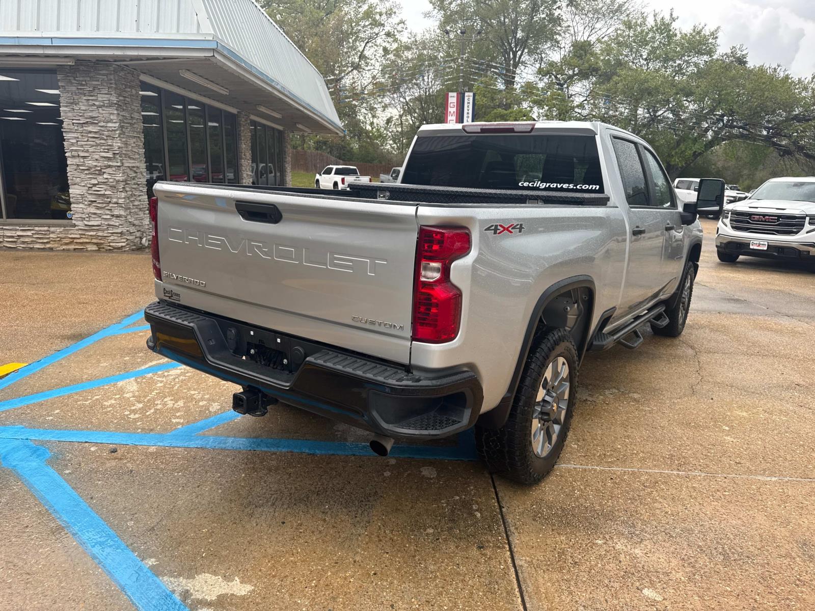 2022 Chevrolet Silverado 2500HD 4WD Crew Cab 159