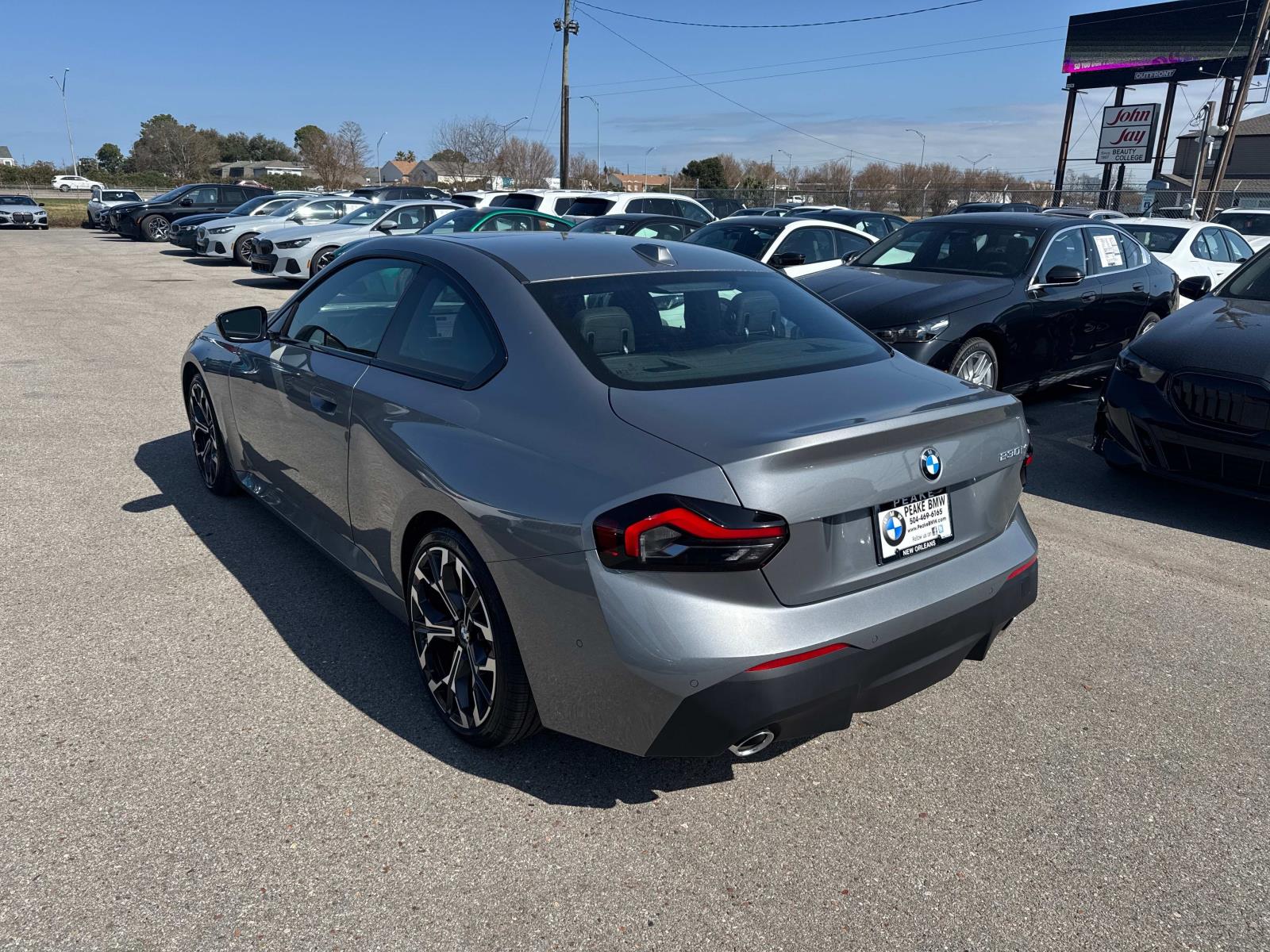 2025 BMW 2 Series 230i photo