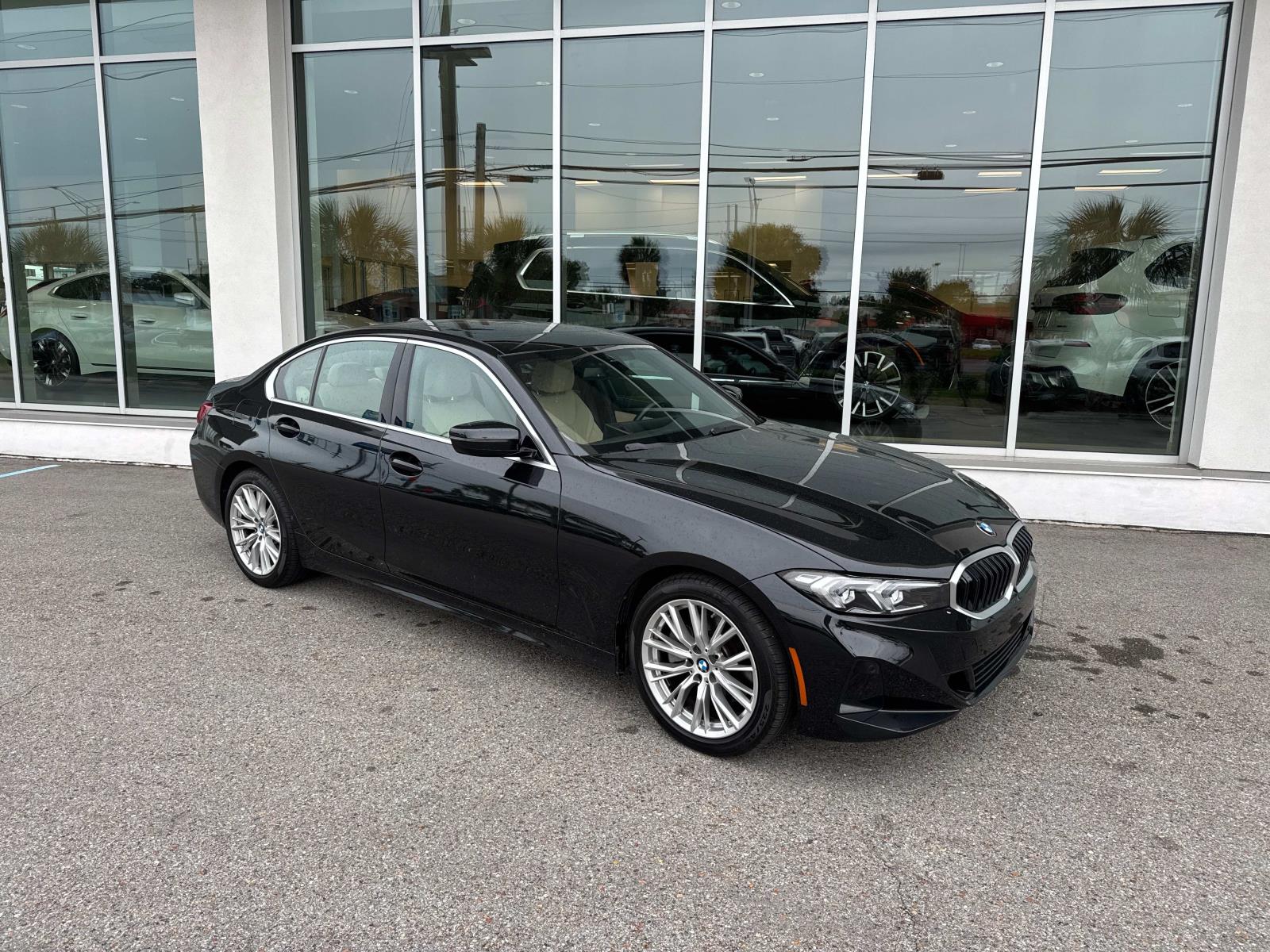 2024 BMW 3-Series 330i Sedan photo
