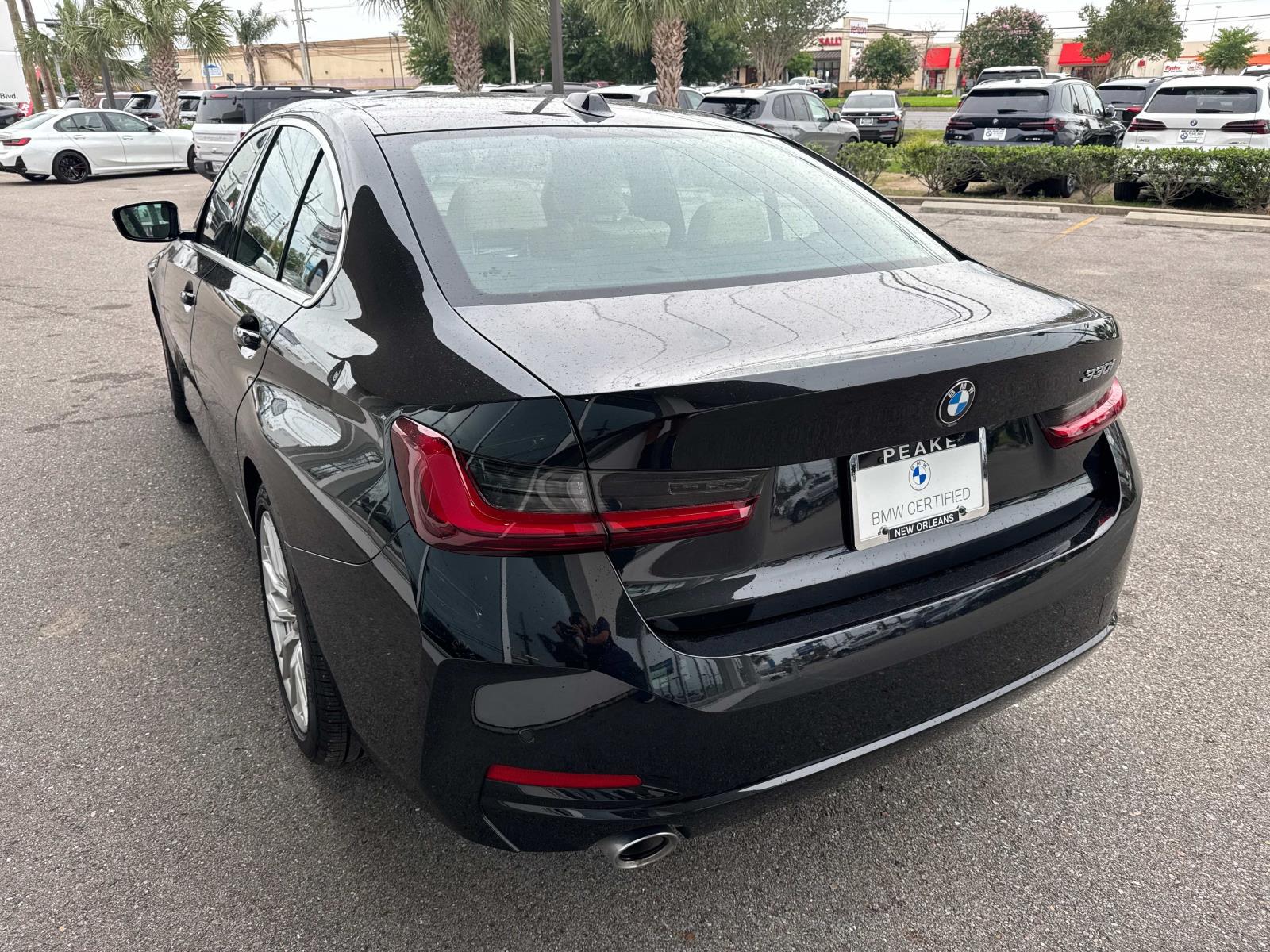 2024 BMW 3-Series 330i Sedan photo
