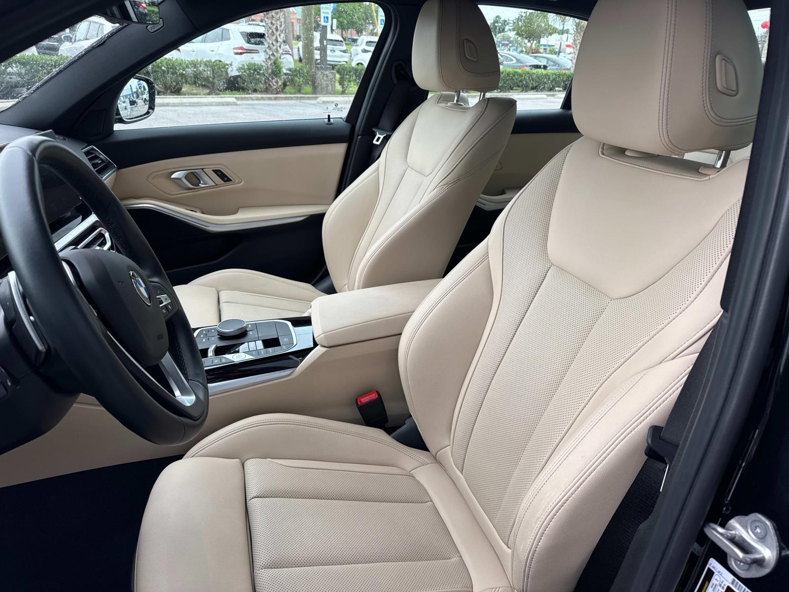 2024 BMW 3-Series 330i Sedan photo