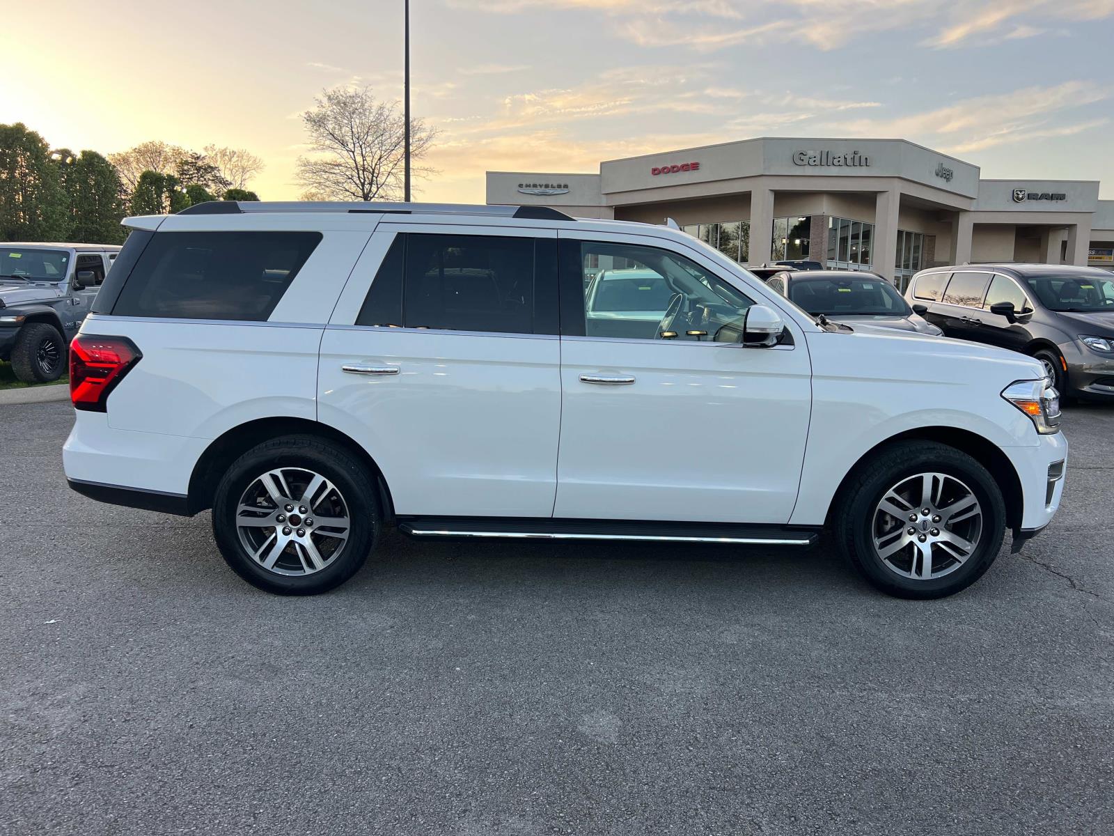 2023 Ford Expedition Limited 4x2 photo